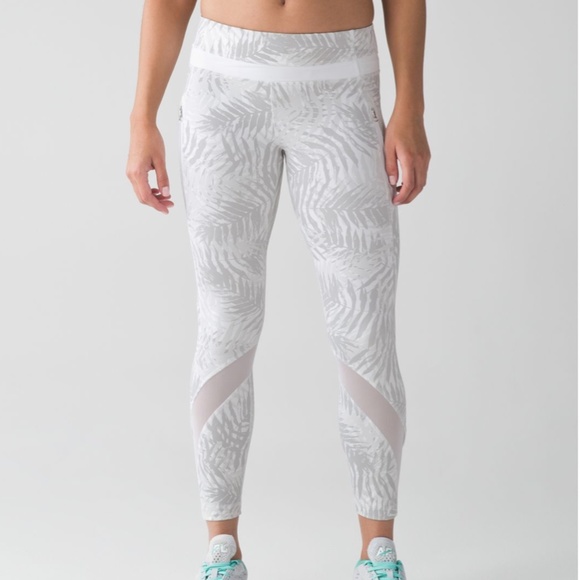 Lululemon Inspire Tight ll - Picture 1 of 6